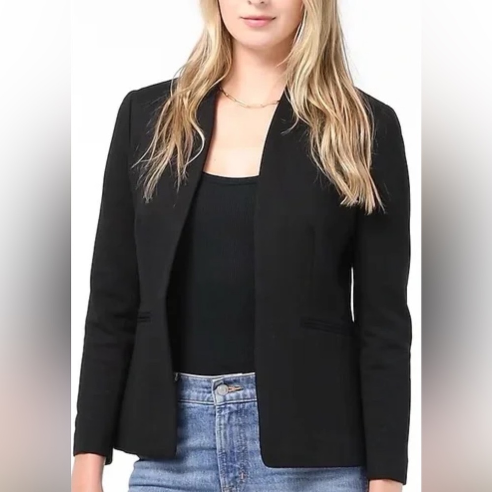 Never worn petite black blazer flattering